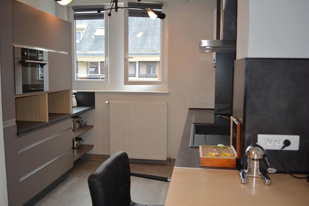 Appartement-Terrasse Parking Prive Meuble De Tourisme 4 Etoiles 贝尔福 外观 照片