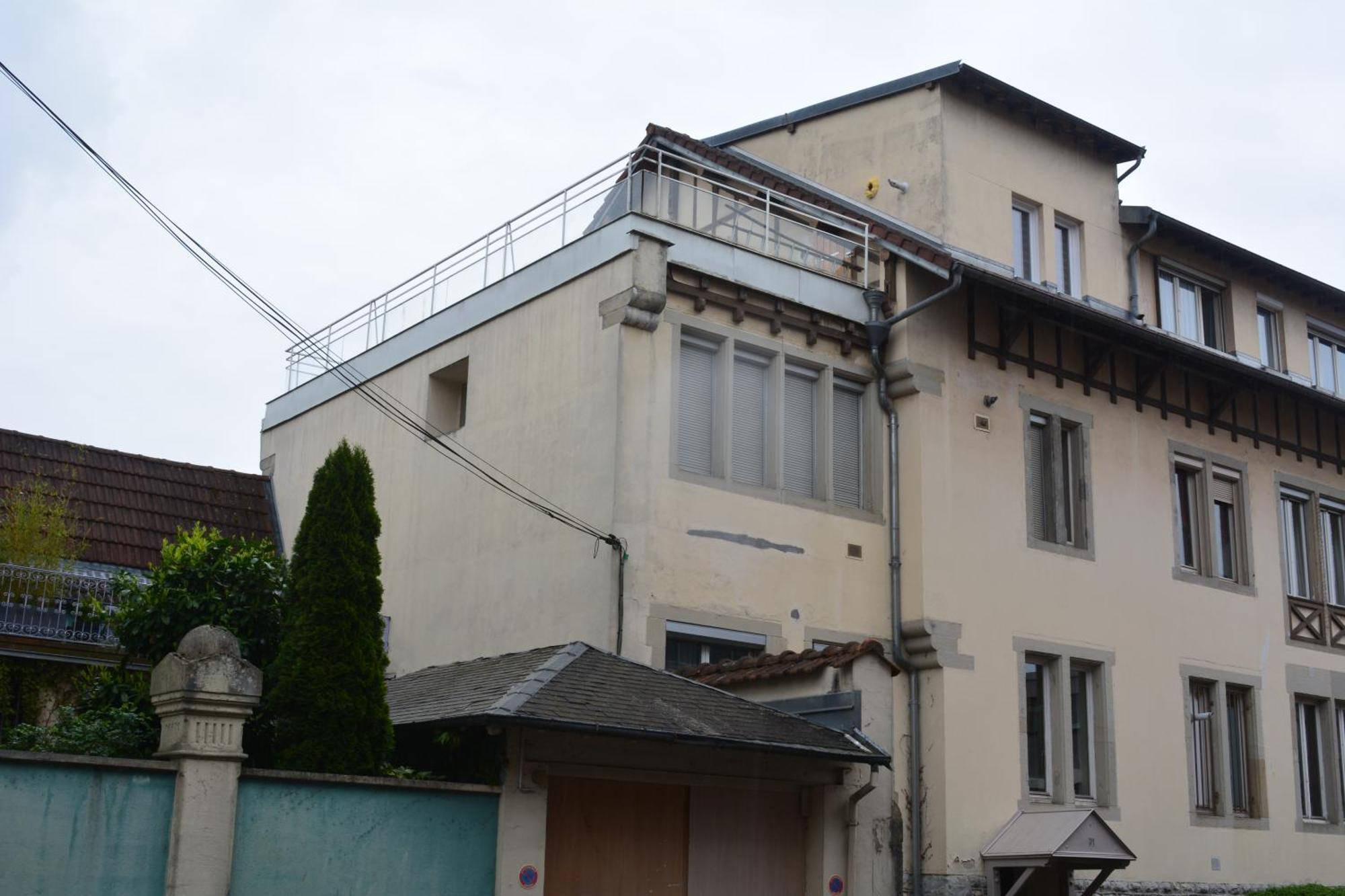 Appartement-Terrasse Parking Prive Meuble De Tourisme 4 Etoiles 贝尔福 外观 照片